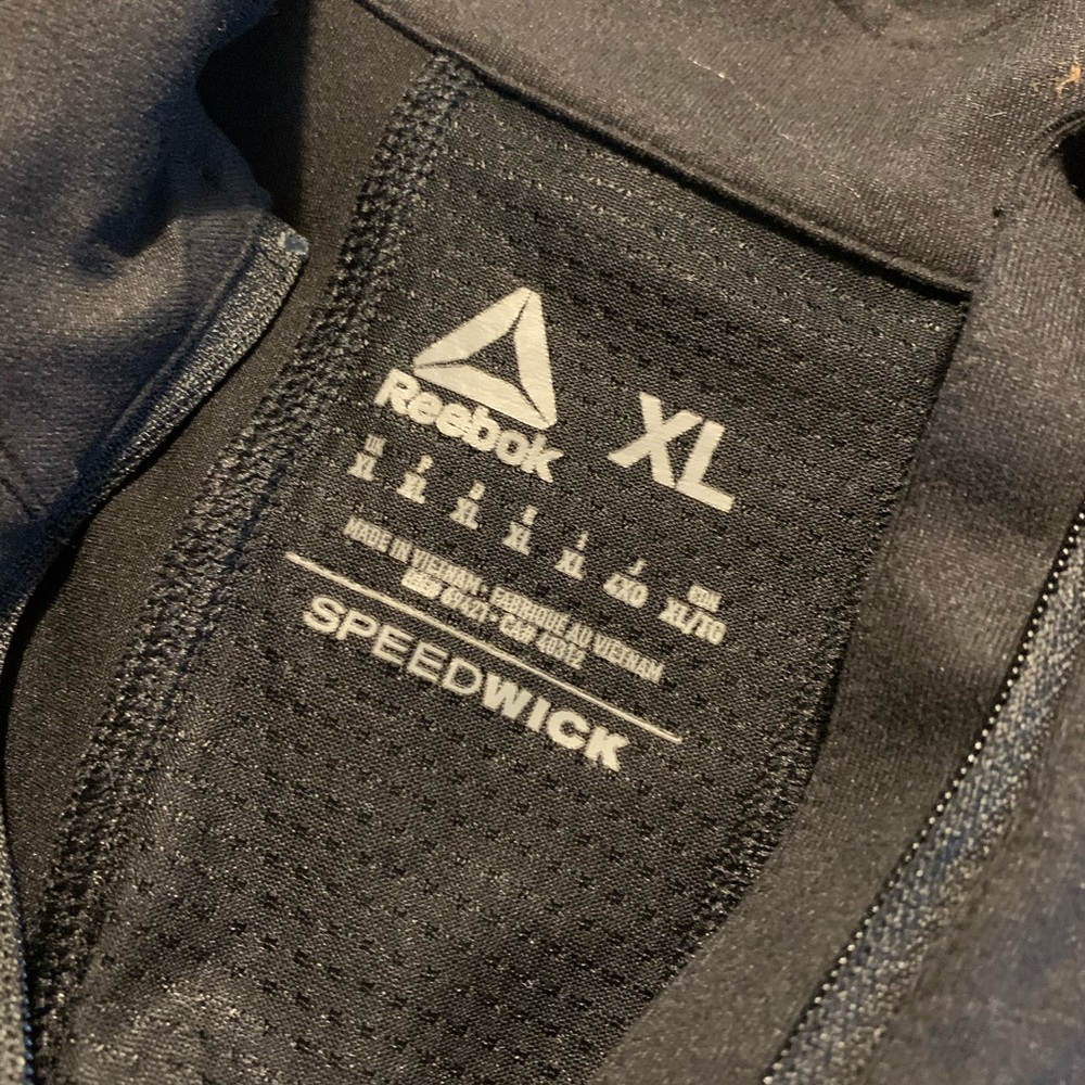 NWT Reebok Zip Up - Picture 5 of 7